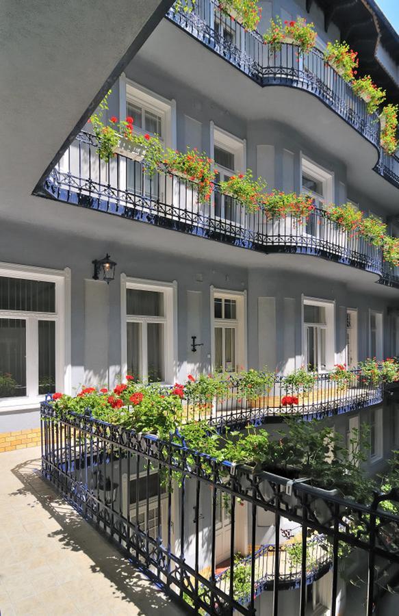 Baross City Apartments Budapest Exterior foto