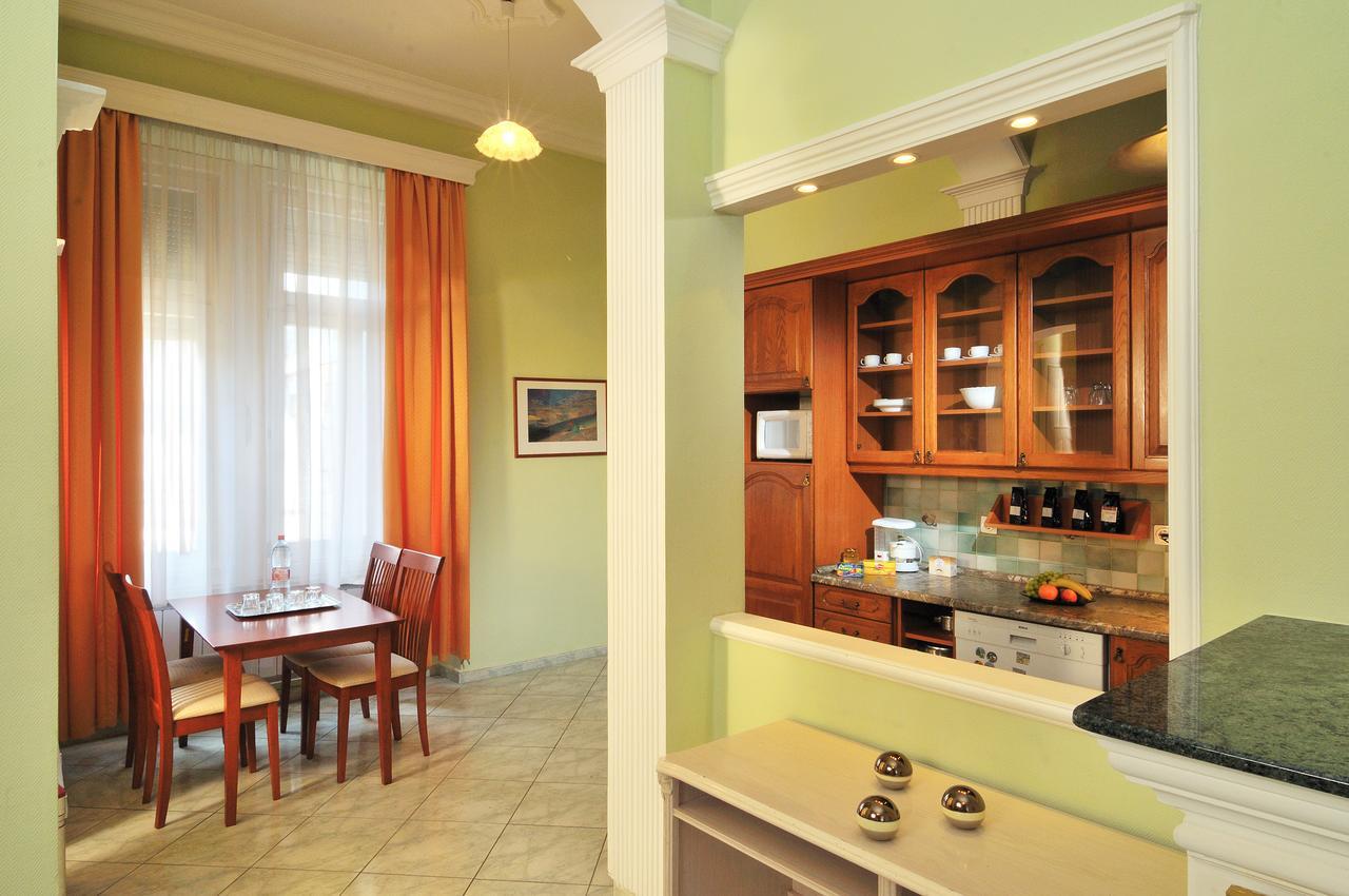 Baross City Apartments Budapest Exterior foto